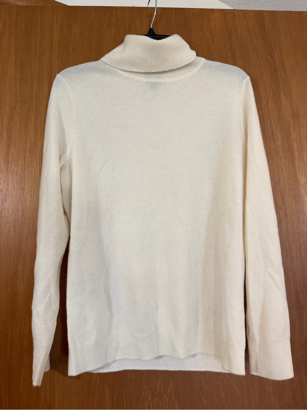 Talbots Cream Cashmere Turtleneck Sweater - Lightweight Roll Neck